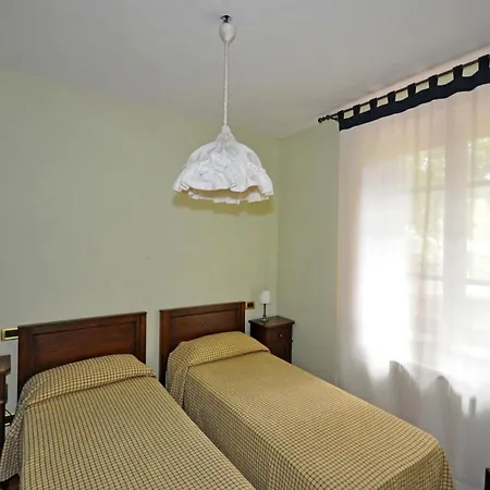 Sleeps 4 Appartamento Otricoli