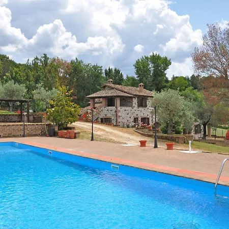 Sleeps 4 * Otricoli